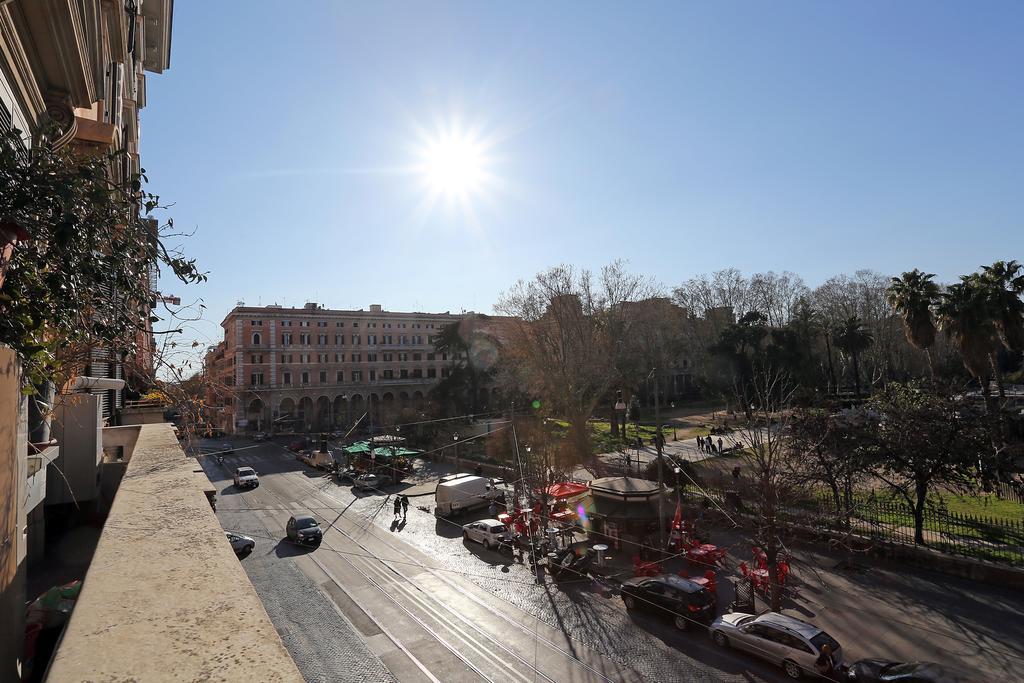 Mr Frills Hotel Roma Exterior foto